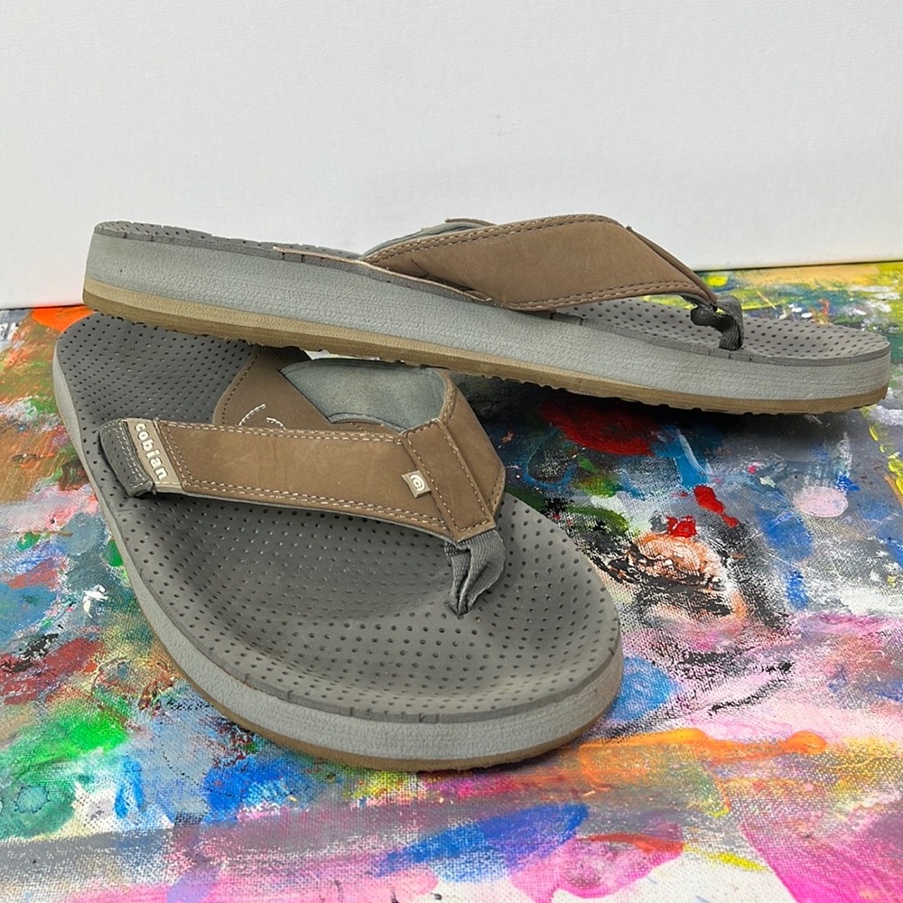 COBIAN MENS ARV SANDALS FLIP FLOPS SIZE 11 or 11.5 READ